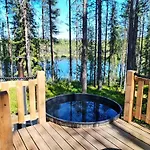 Kutula Holiday home *